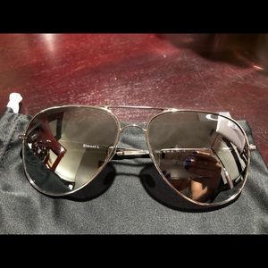 Oakley Elmont L